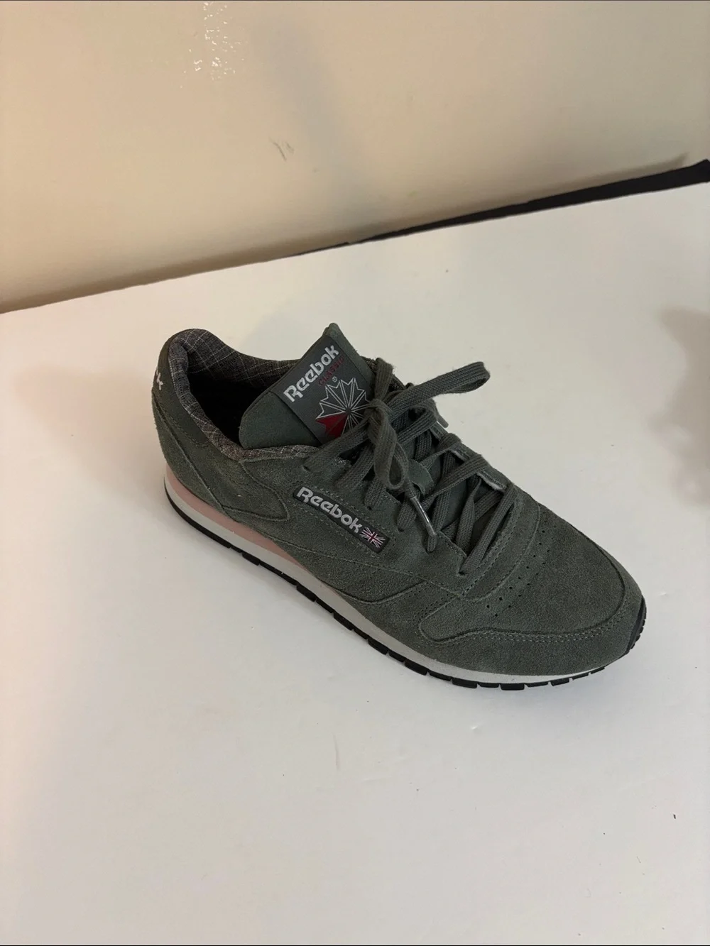 Reebok Classics as Classic Leather W&W Ironstone/ Pink/ Grey Shoes 8.5